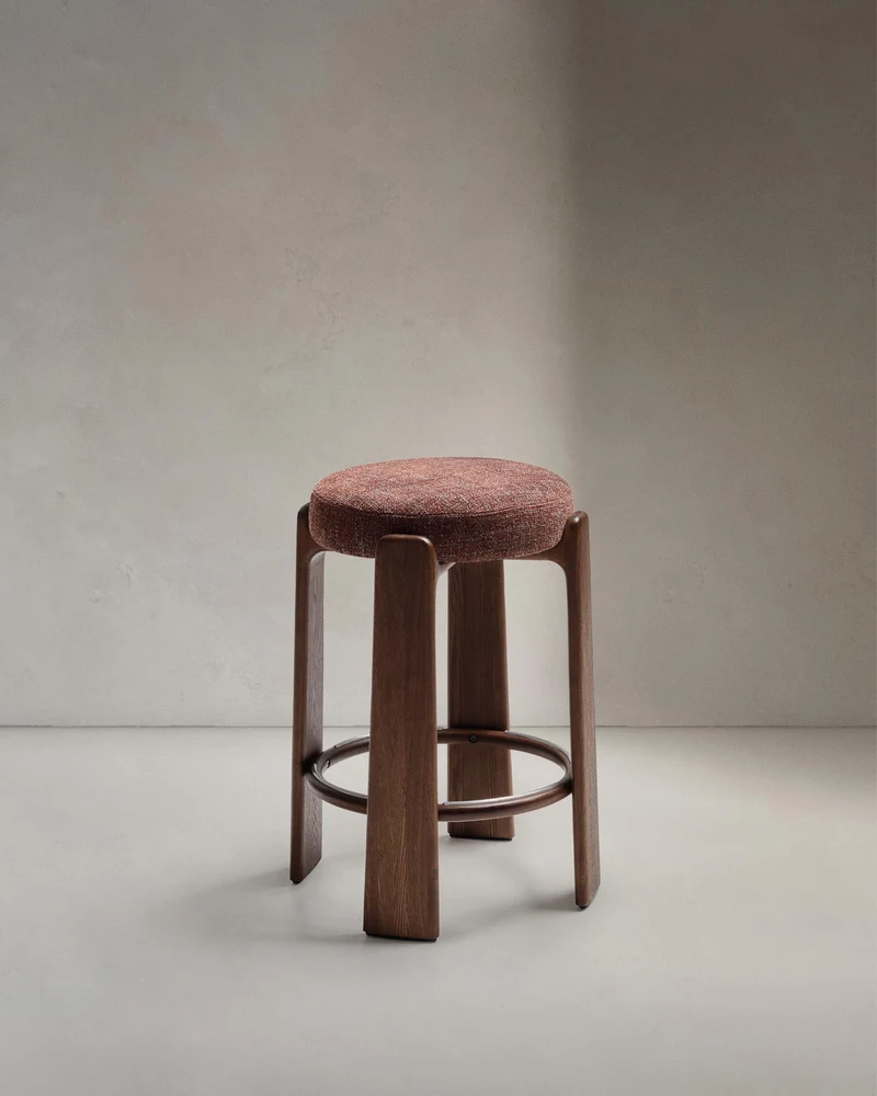 Hocker Granite aus brauner Chenille und massivem Eschenholz mit nussbaumfarbenem Finish, F