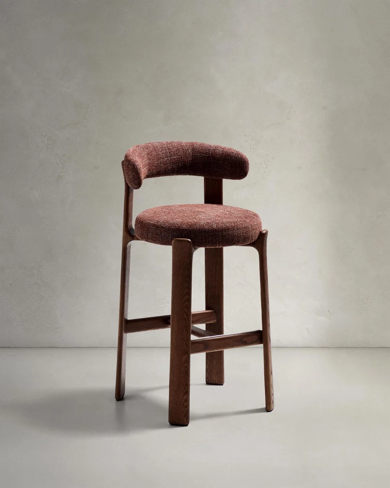 Hocker Granite aus brauner Chenille und massivem Eschenholz mit walnussholzfarbenem Finish