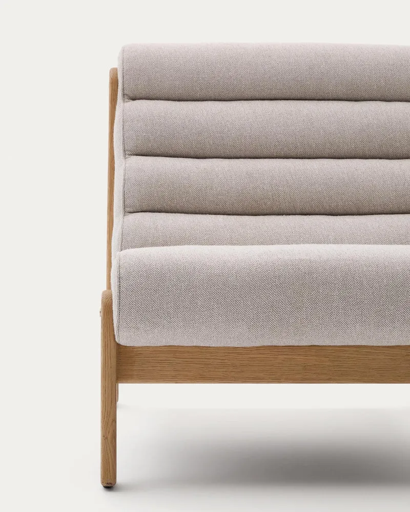 Sessel Magira in Beige aus massivem Eichenholz mit Finish in natürlichem Farbton