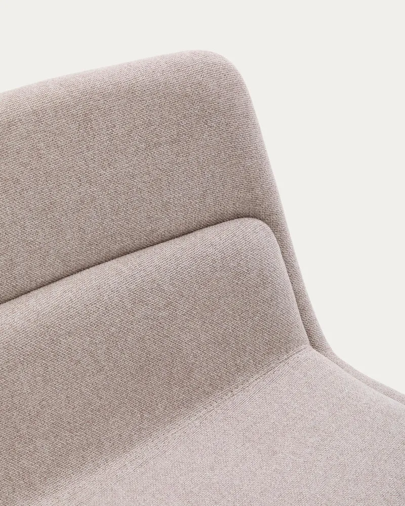 Sessel Zahara in Beige mit Stahlbeinen und Terrakotta-Finish FSC 100%