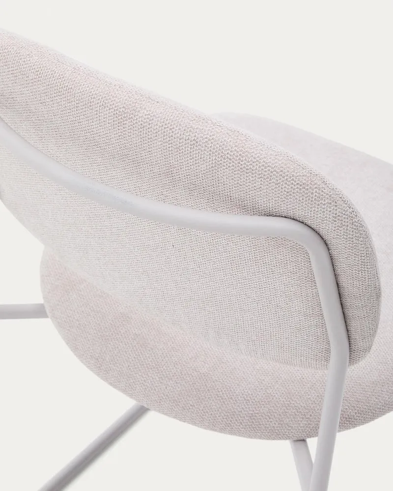 Stapelbarer Stuhl Meli mit beiger Chenille und beigen Metallbeinen FSC Mix Credit