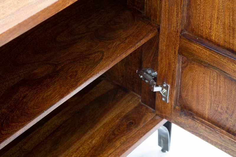 Mobile da soggiorno con ante e cassetti in legno di acacia cm 175x40x75h