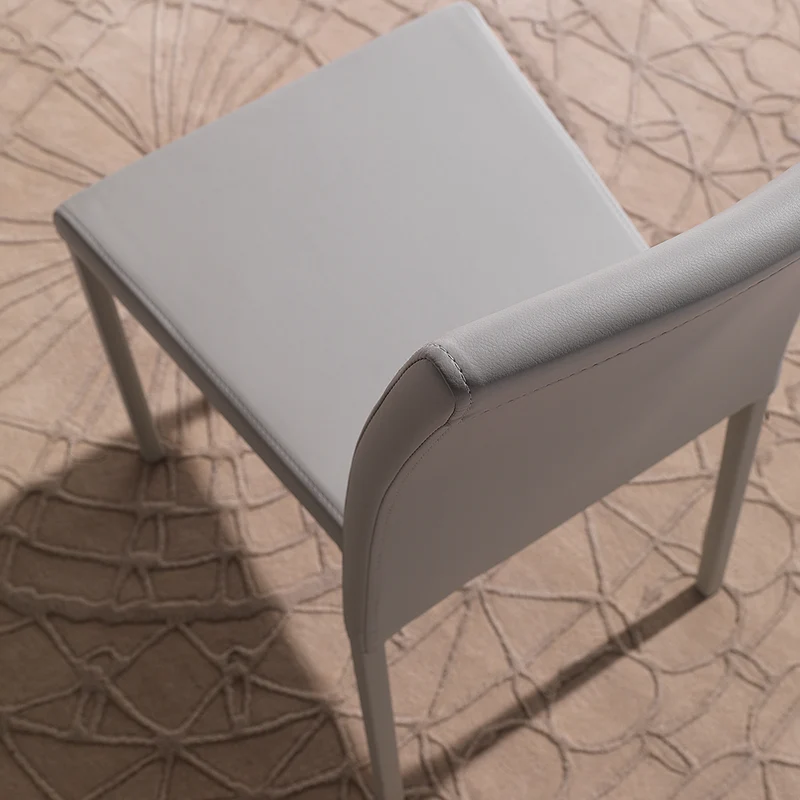 Cloe - Set da 4 Sedia da sala pranzo in ecopelle cm 43x56x87h - vari colori