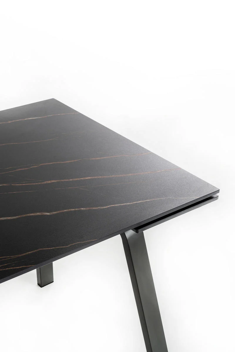Tavolo allungabile piano effetto marmo nero gambe in metallo cm 140/200x80x76h