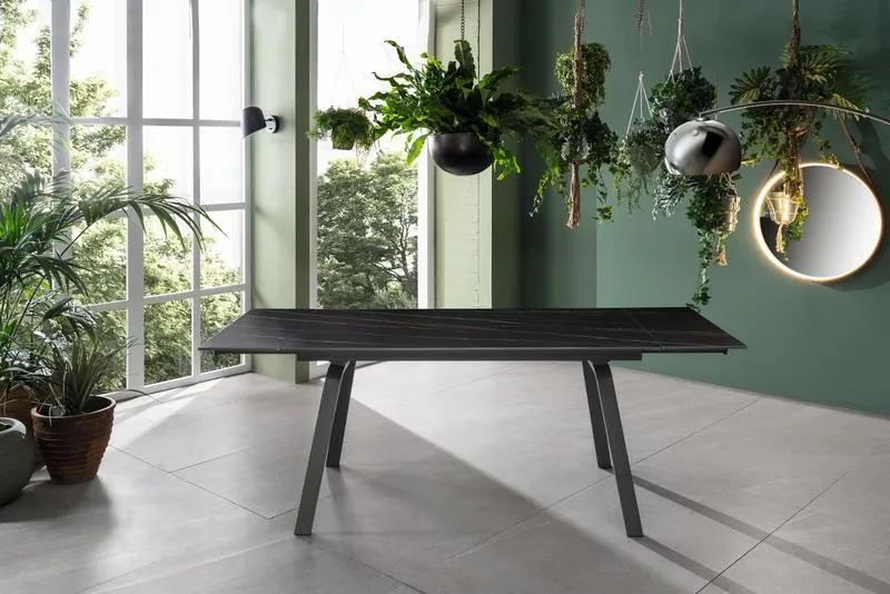 Tavolo allungabile piano effetto marmo nero gambe in metallo cm 140/200x80x76h