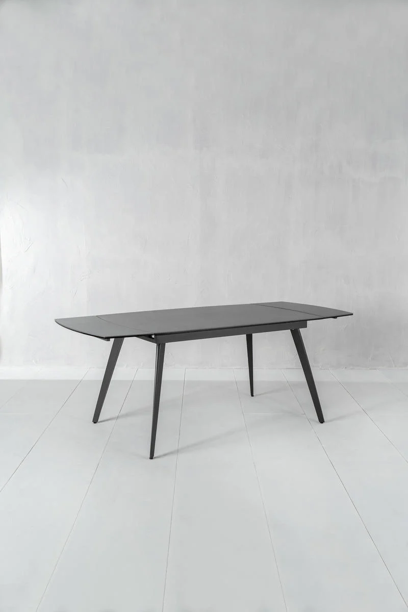 Tavolo moderno allungabile piano in ceramica e e vetro gambe in metallo colore grigio cm 140/200x90x76h