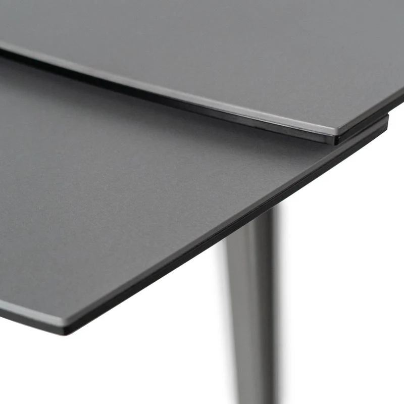 Tavolo moderno allungabile piano in ceramica e e vetro gambe in metallo colore grigio cm 140/200x90x76h