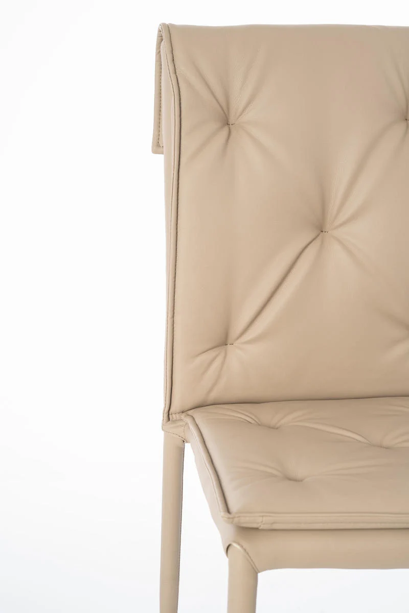 Set da 4 Sedia living moderna rivestita in similpelle cm 44x56x91h - vari colori