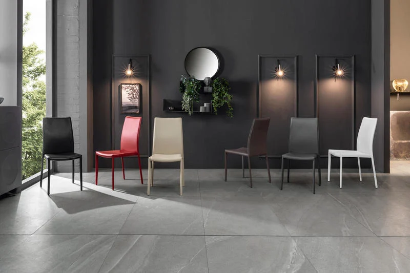 Set da 4 Sedia da sala moderna rivestita in similcuoio cm 41x42x95h - vari colori