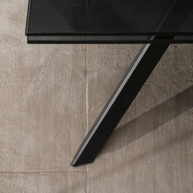 Tavolo design allungabile piano in vetro fumè gambe in metallo nero cm 160/240x90x76h