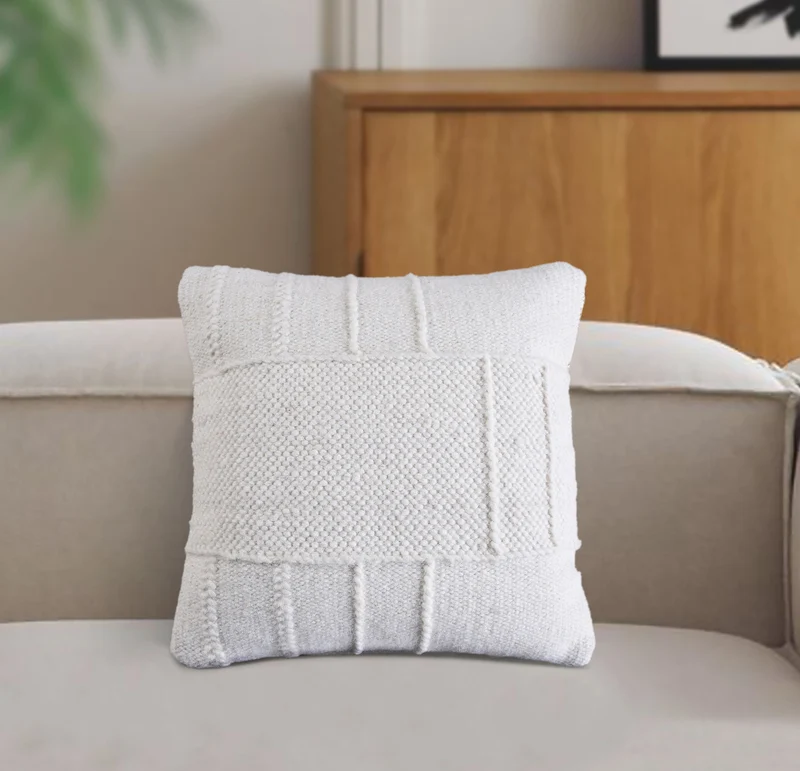 Cuscino decorativo in lana lavorata a maglia 45x45 cm - YORILDIL