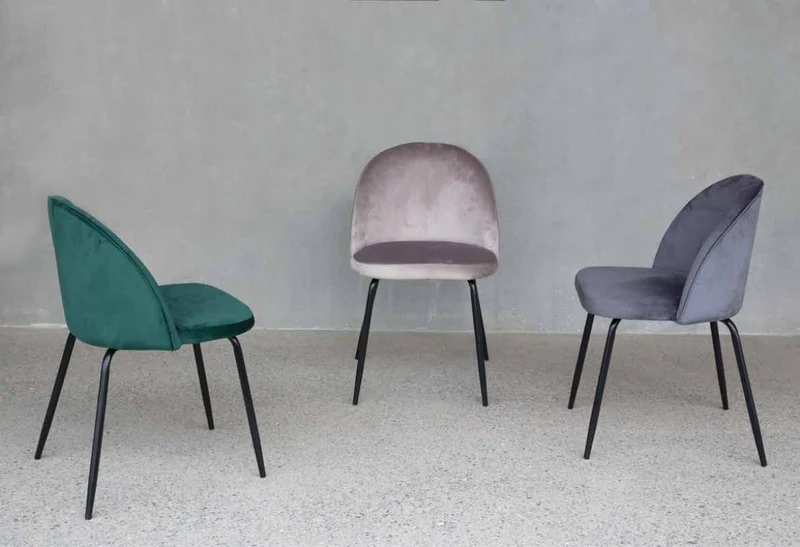 Lulù - Set da 4 Sedia in velluto moderna gambe in metallo nero cm 51x54x81h - vari colori