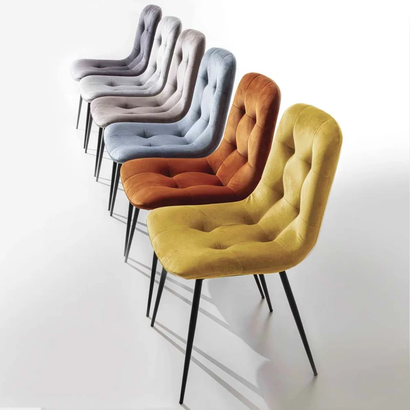 Zara - Sedia living in velluto gambe in metallo nero cm 47x61x85h - vari colori