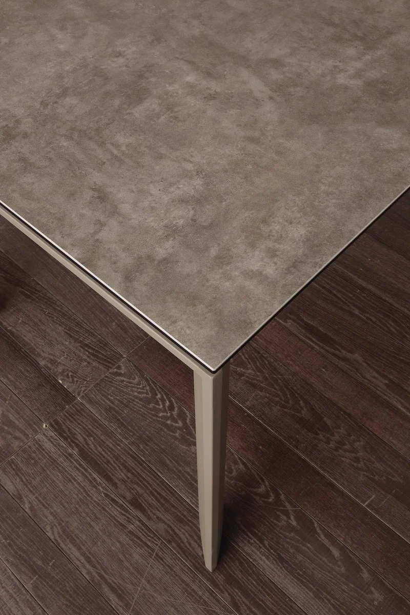 Tavolo allungabile in acciaio e ceramica Duarte Duo