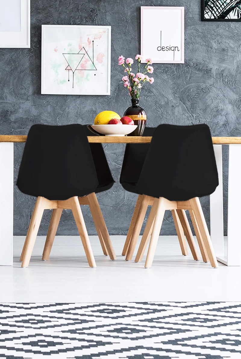Sedia Svandinava con seduta Imbottita in Plastica Legno cm 49x54x83 - LISA