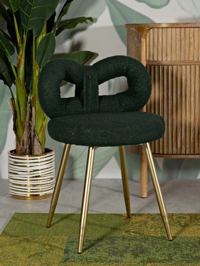 Sedia design bouclé avvolgente per interni glamour contemporanei - ILARY