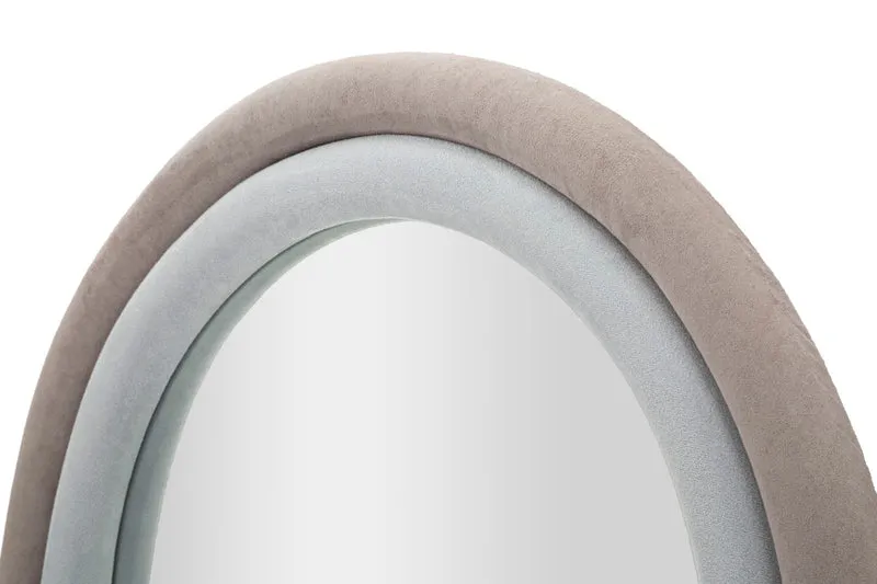Specchio da parete con cornice in legno rivestita in velluto ad arco - CLOE