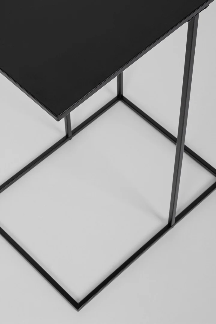 Set di 4 Tavolini Laterali in Acciaio Verniciato Nero 40x58h - ALRIK