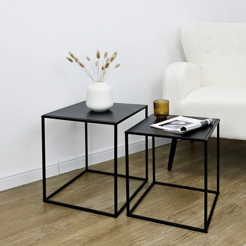 Set di 4 Tavolini Quadrati in Acciaio Verniciato Stile Industrial - ALRIK