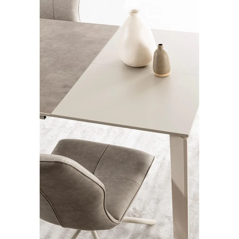 Set di 2 Sedie Imbottite in Similpelle con Gambe in Acciaio - SOPHIA
