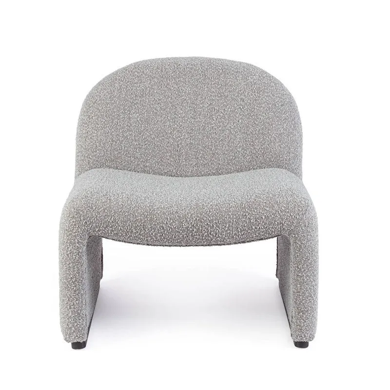 Poltrona Lounge Imbottita in Tessuto Bouclé con Base in Legno - RENATA