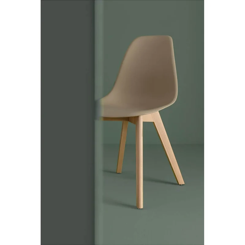 Set di 4 Sedie in Plastica con Gambe in Legno di Faggio Stile Nordico - JASMINE
