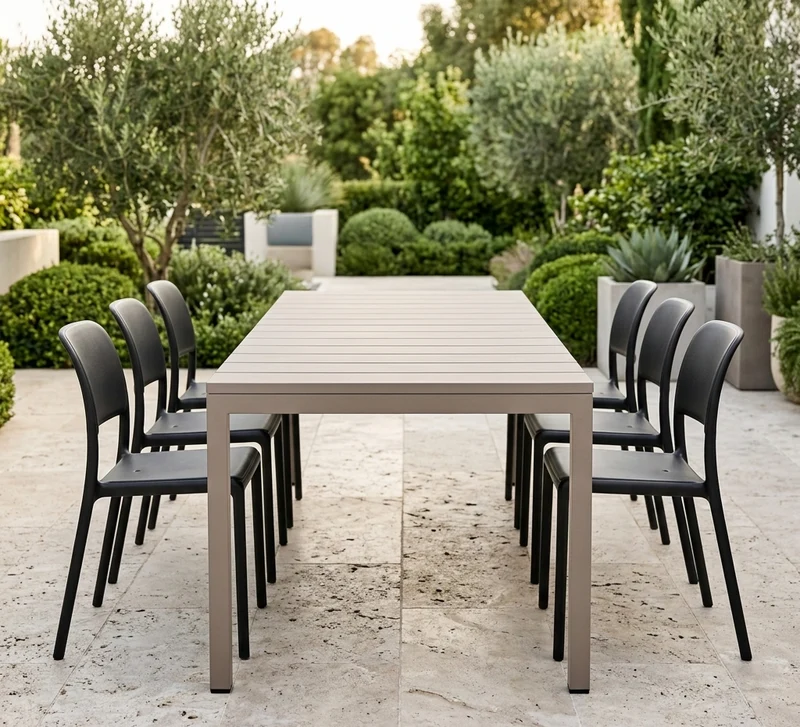 Set tavolo Rio Allungabile 140-210 cm con 6 poltrone Riva, per esterno e giardino
