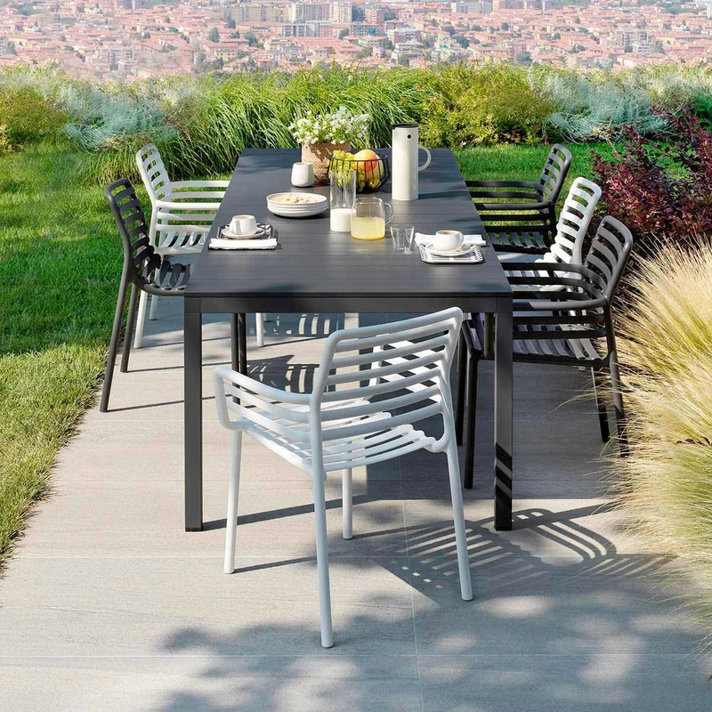 Set tavolo Rio Allungabile 140-210 cm con 4 sedie Doga Bistrot, per esterno e giardino