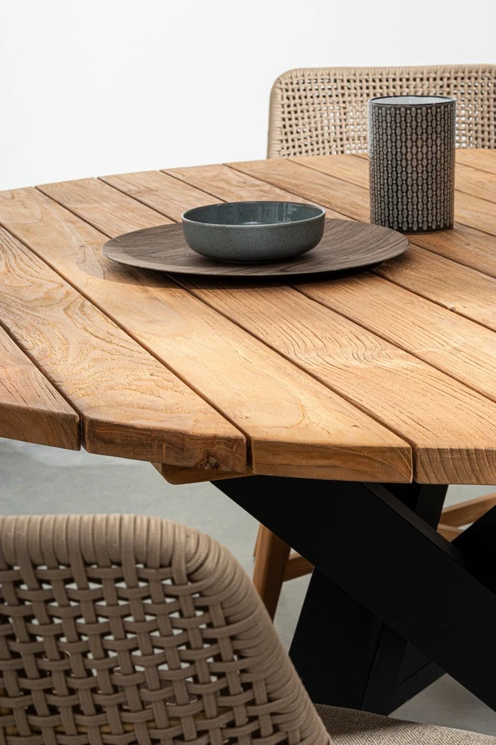 Tavolo ovale "Palmdale" con piano in legno teak, gambe in alluminio Antracite per esterno