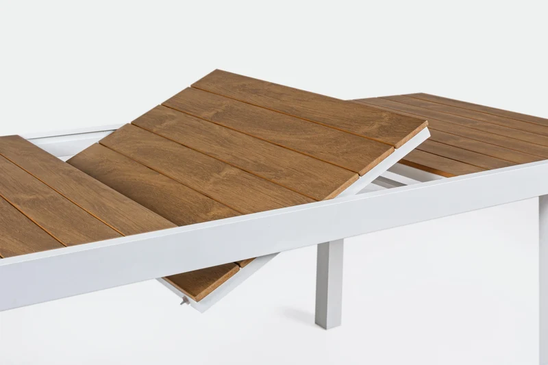 Tavolo allungabile "Elias" in alluminio e polywood da esterno per giardino 140-200 cm