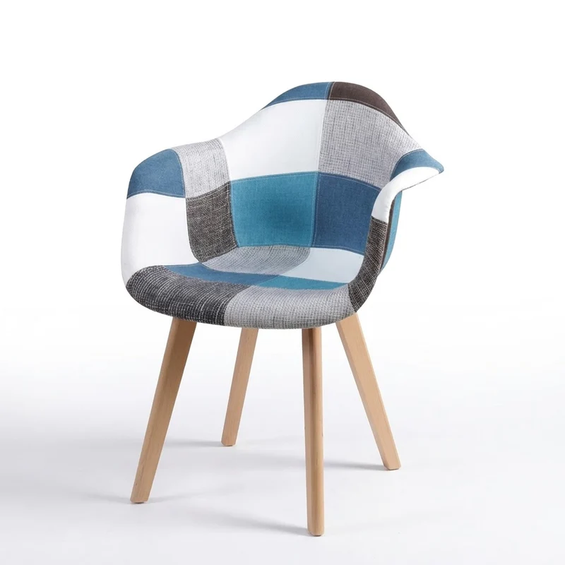 BUYBUY Poltroncina serie Picasso in PP Seduta in spugna ricoperta con stoffa Stile patchwork, piedi in faggio e metallo Colori freddi PIC016