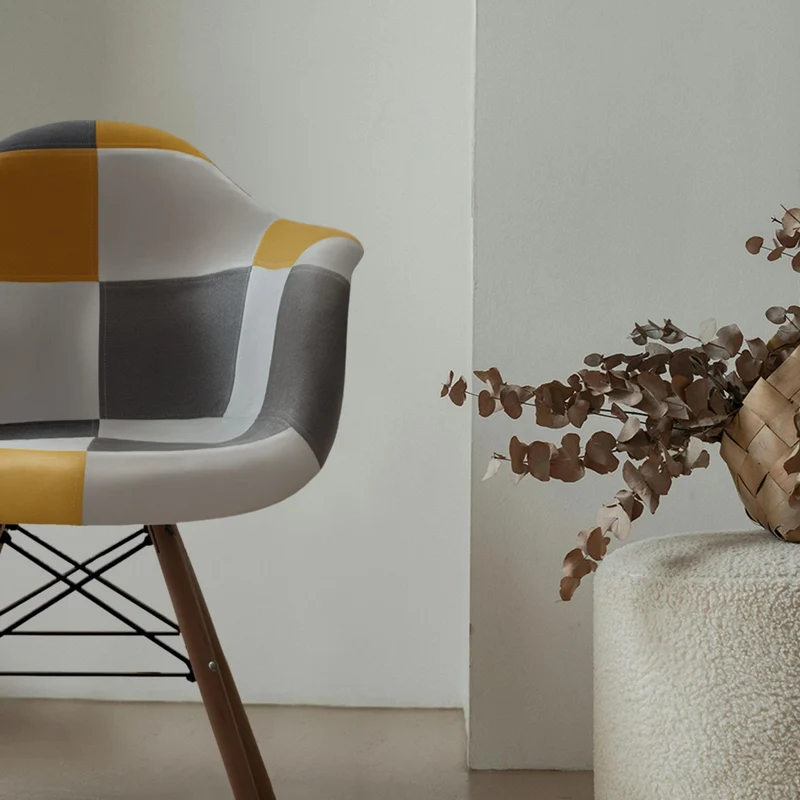 BUYBUY Poltroncina serie Picasso in PP Seduta in spugna ricoperta con stoffa Stile patchwork, piedi in faggio e metallo Colori caldi PIC025