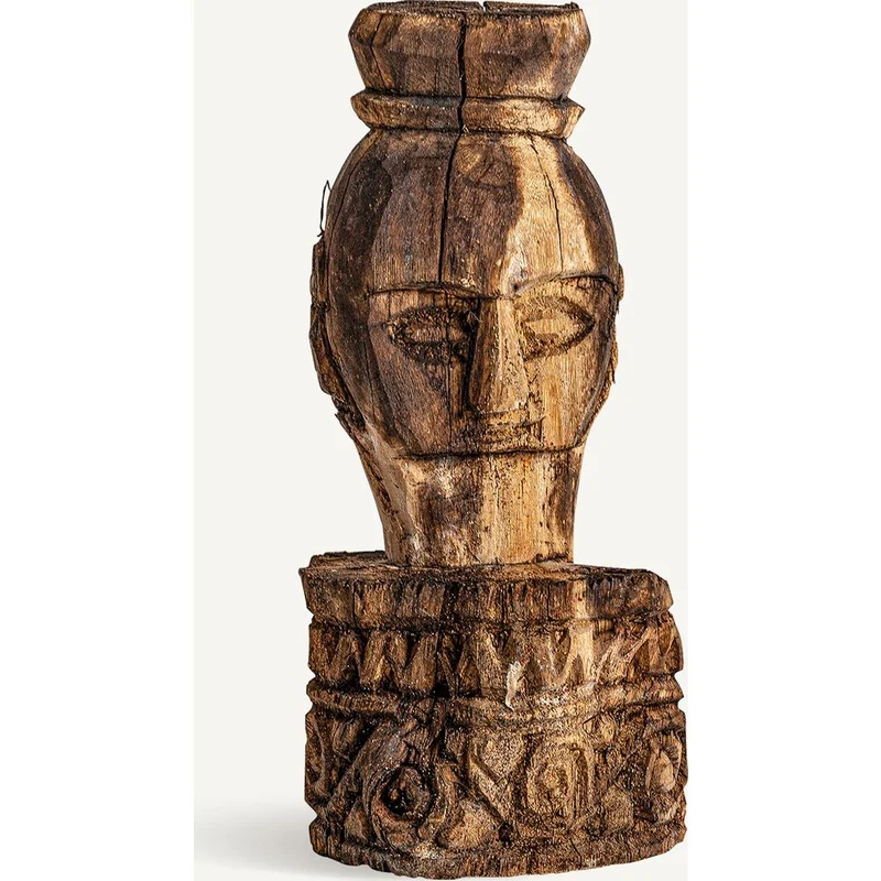 Statua scolpita su legno