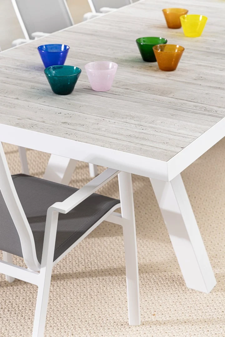 Tavolo allungabile "Krion" con struttura in alluminio Bianco, piano in ceramica, da 205/265 x 103 cm