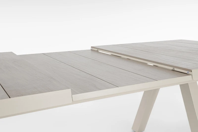 Tavolo allungabile "Krion" con struttura in alluminio Pelican , piano in ceramica per esterno