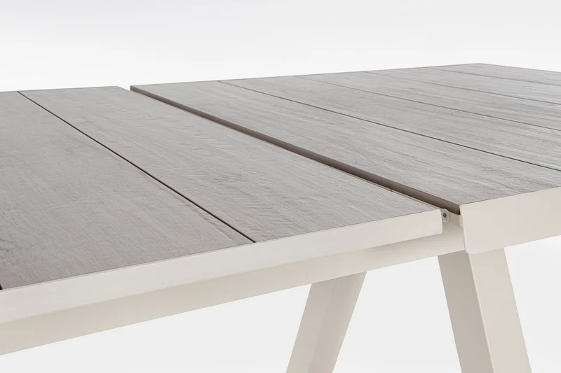 Tavolo allungabile "Krion" con struttura in alluminio Pelican , piano in ceramica per esterno