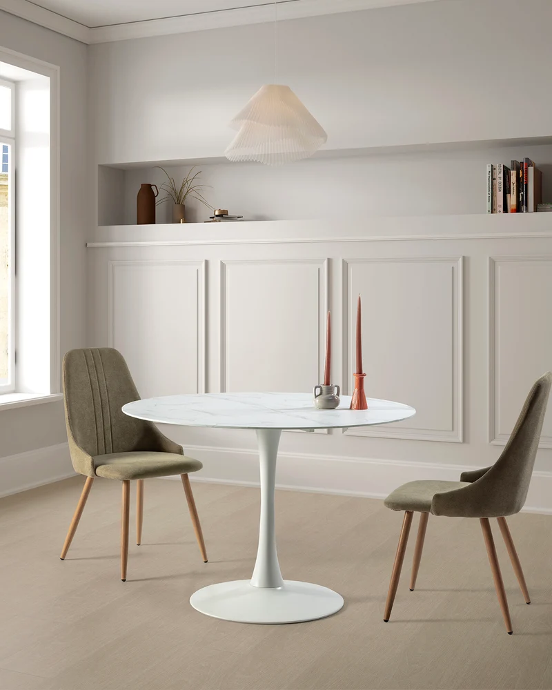 Tavolo da pranzo rotondo con piano in vetro effetto marmo Ada
