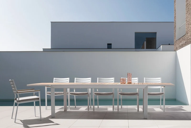 Tavolo allungabile "Belmar" in alluminio Bianco effetto legno per esterno