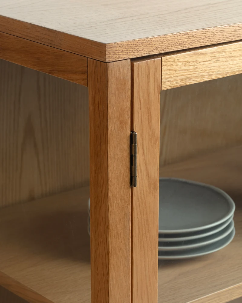 Credenza in legno di rovere con ante in vetro Ceci