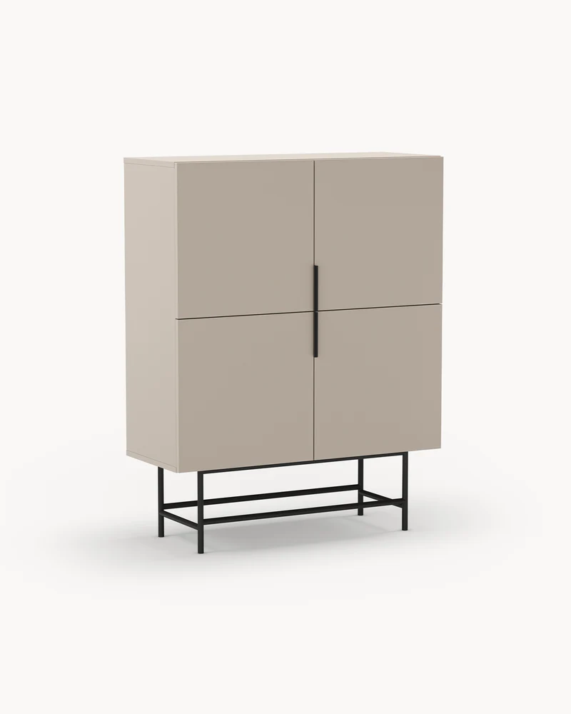 Credenza alta con gambe in metallo Eldia