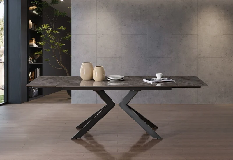 Tavolo "Pollux" con gambe in ferro e piano in pietra sinterizzata 160/240 x 110 x h 75 cm