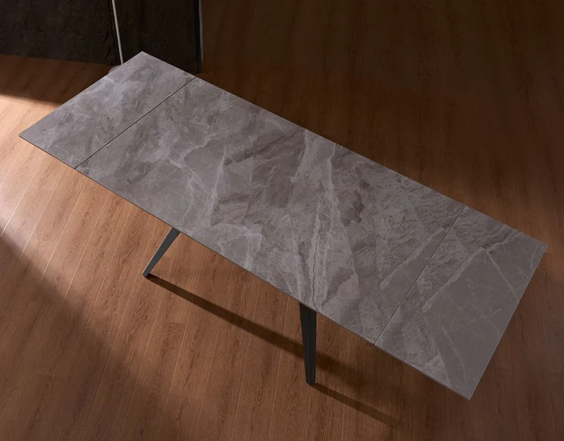 Tavolo "Arcturus" con gambe in ferro e piano in ceramica, design moderno, 160/240 x 110 x h 75 cm