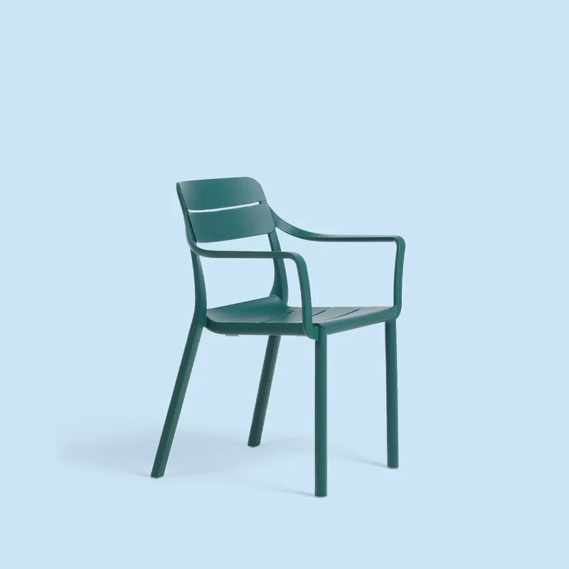 Sedia "Cassia" con braccioli monocolor, in fiberglass regenerated, 59 x 57 x 81,5 cm