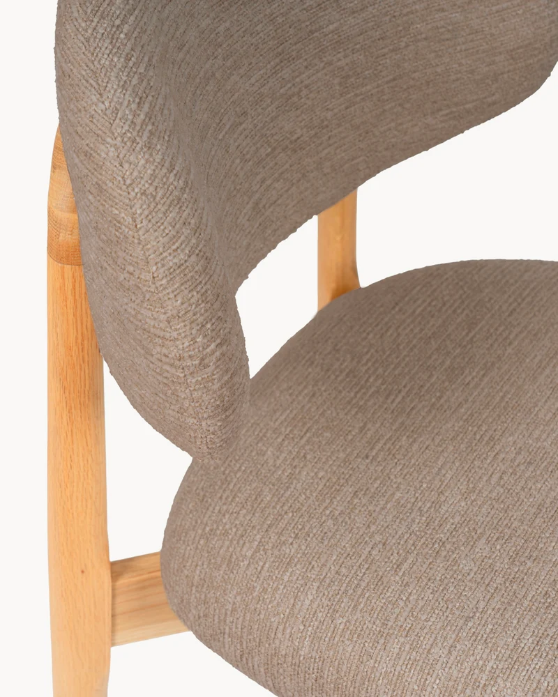 Set 2 sedie da pranzo in legno con tessuto antimacchia Wanda