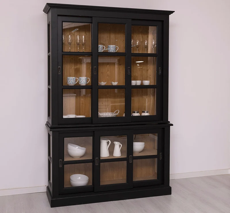 Vetrina provenzale nera shabby