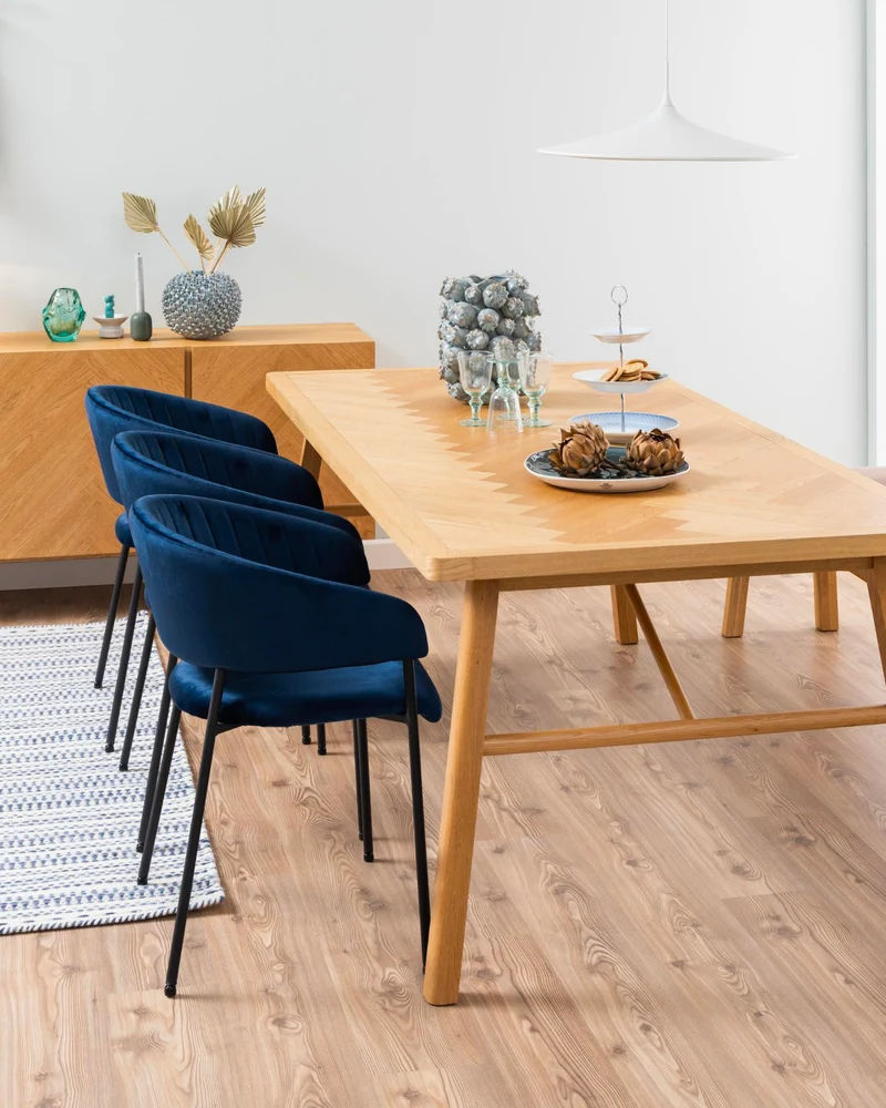 Tavolo da pranzo in legno con motivo a spina di pesce Galway