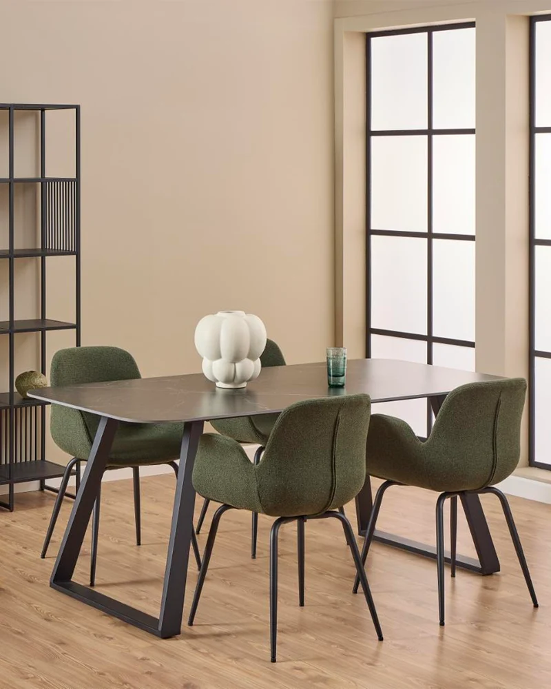 Tavolo da pranzo con piano in ceramica effetto venato