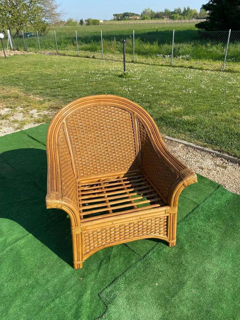 poltrona in midollino