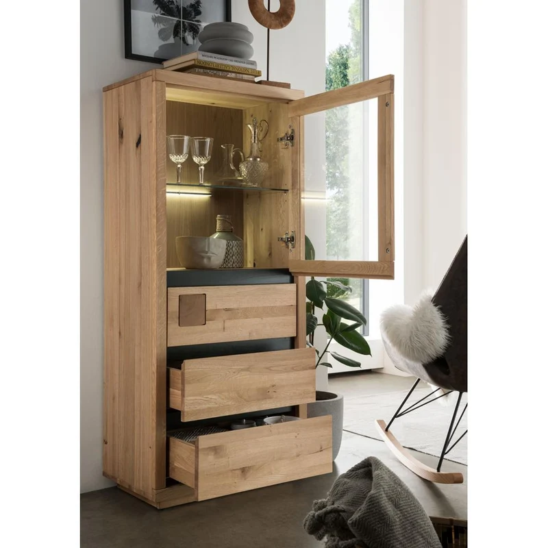 Credenza Alta Fende IV: Eleganza Naturale e Funzionalità in Rovere Selvatico