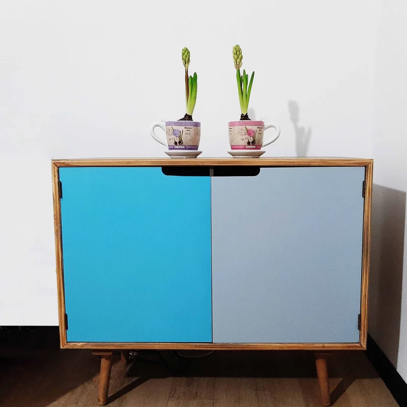 Mobiletto "Niagara" struttura in MDF, gambe in legno di pino, grigio e blu, 80 x 35,5 x 66,8 h cm